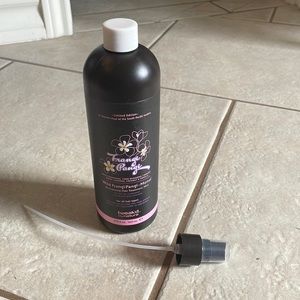 New unopened! Tweaked by Nature Wild Frangipangi Revitalizing hair  mist